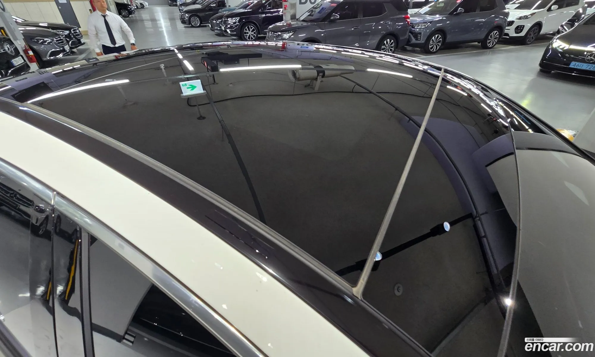 Mercedes-Benz E-Class W214 2025 — 13