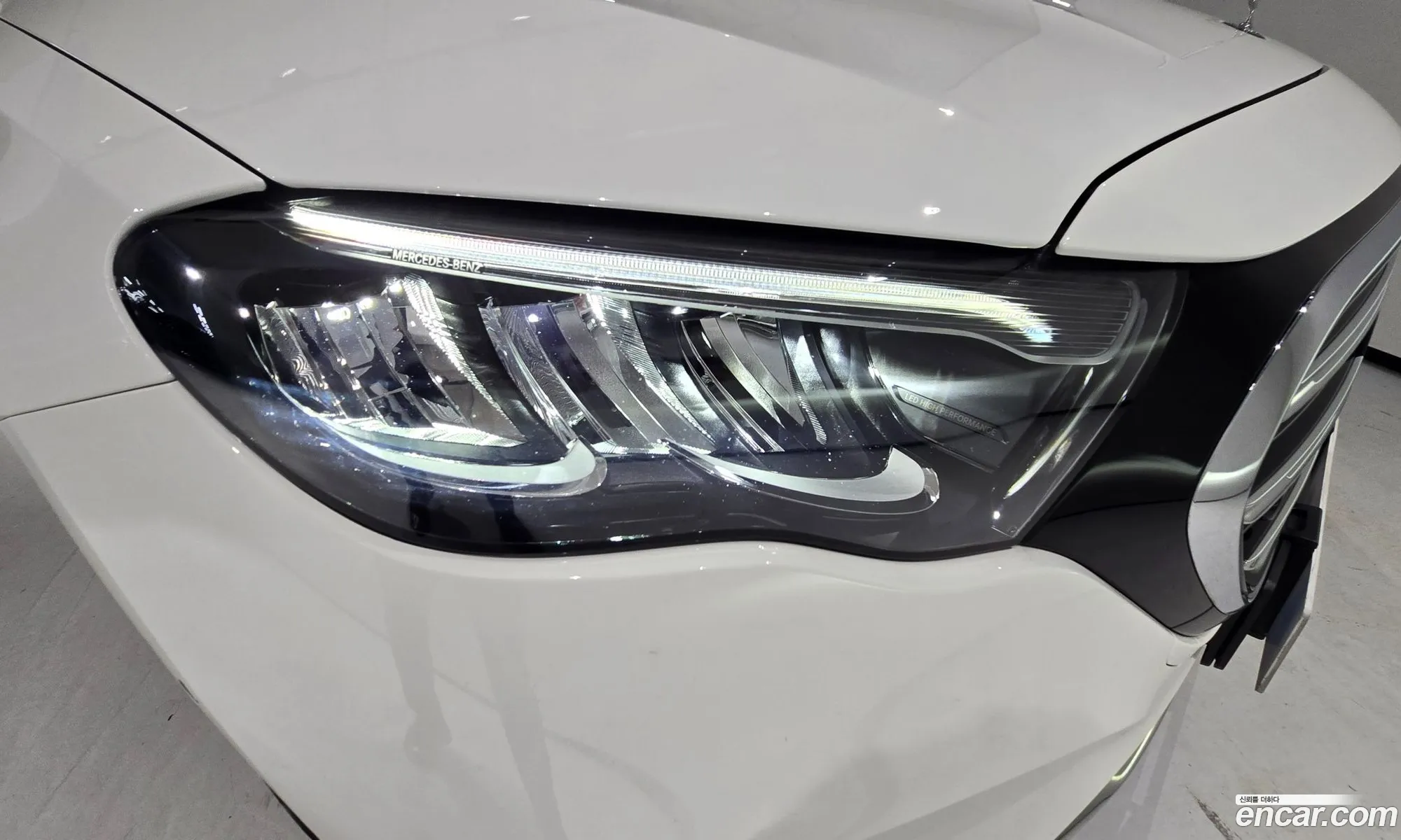 Mercedes-Benz E-Class W214 2025 — 5