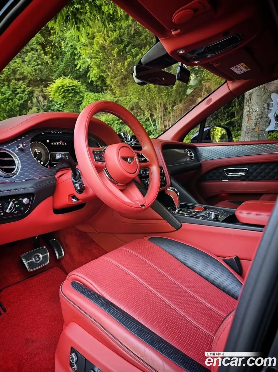 Bentley Bentayga 2022 — 6