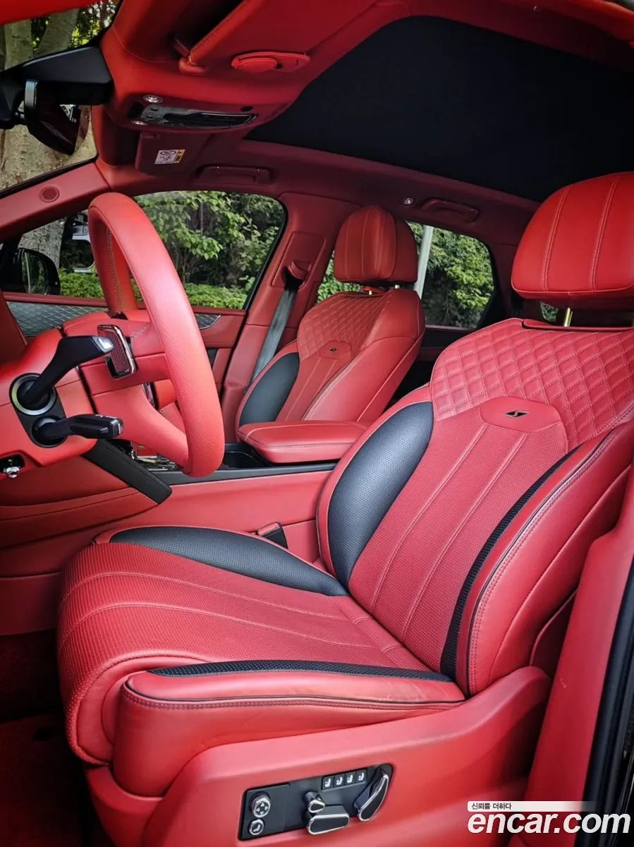Bentley Bentayga 2022 — 7