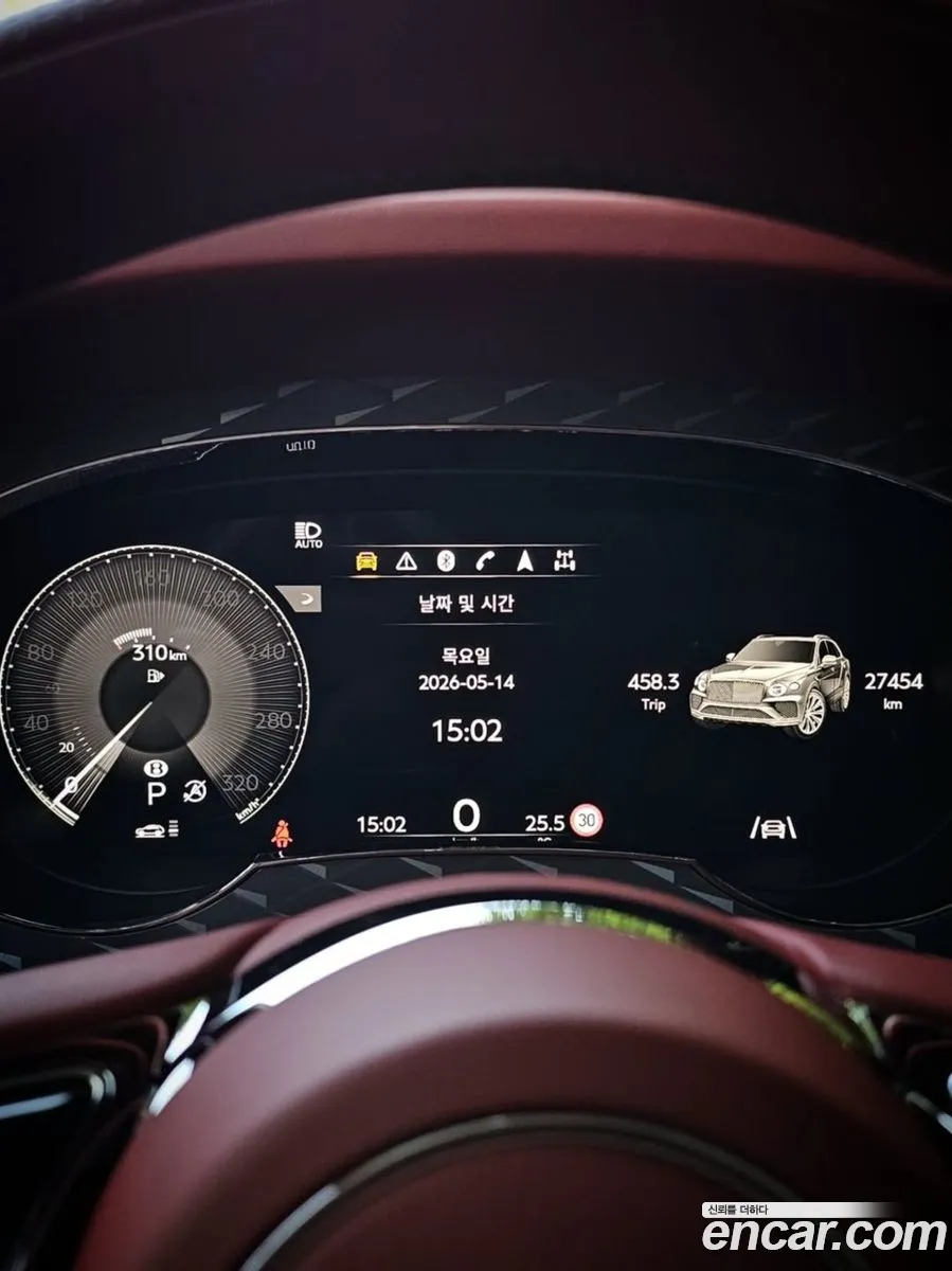 Bentley Bentayga 2022 — 17