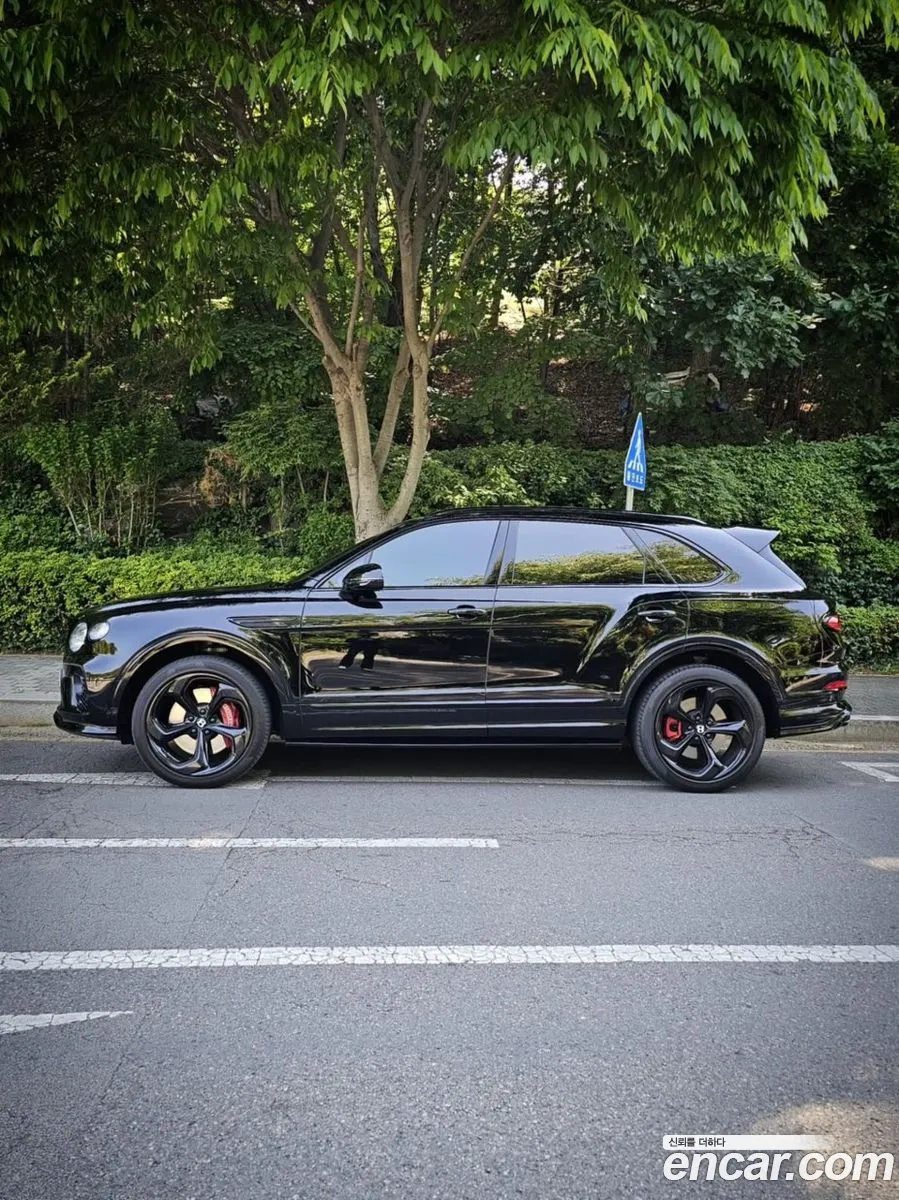 Bentley Bentayga 2022 — 5