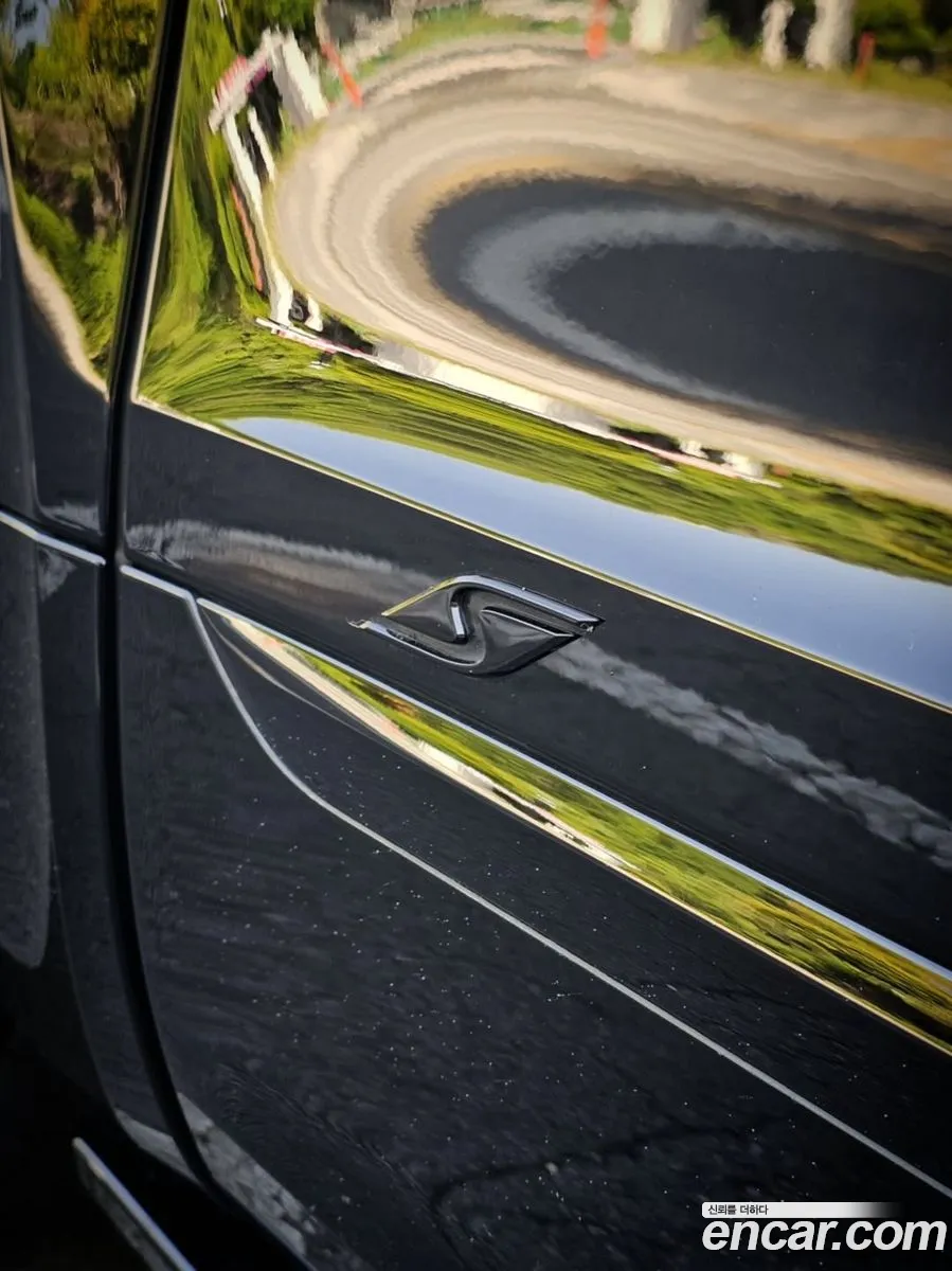Bentley Bentayga 2022 — 4