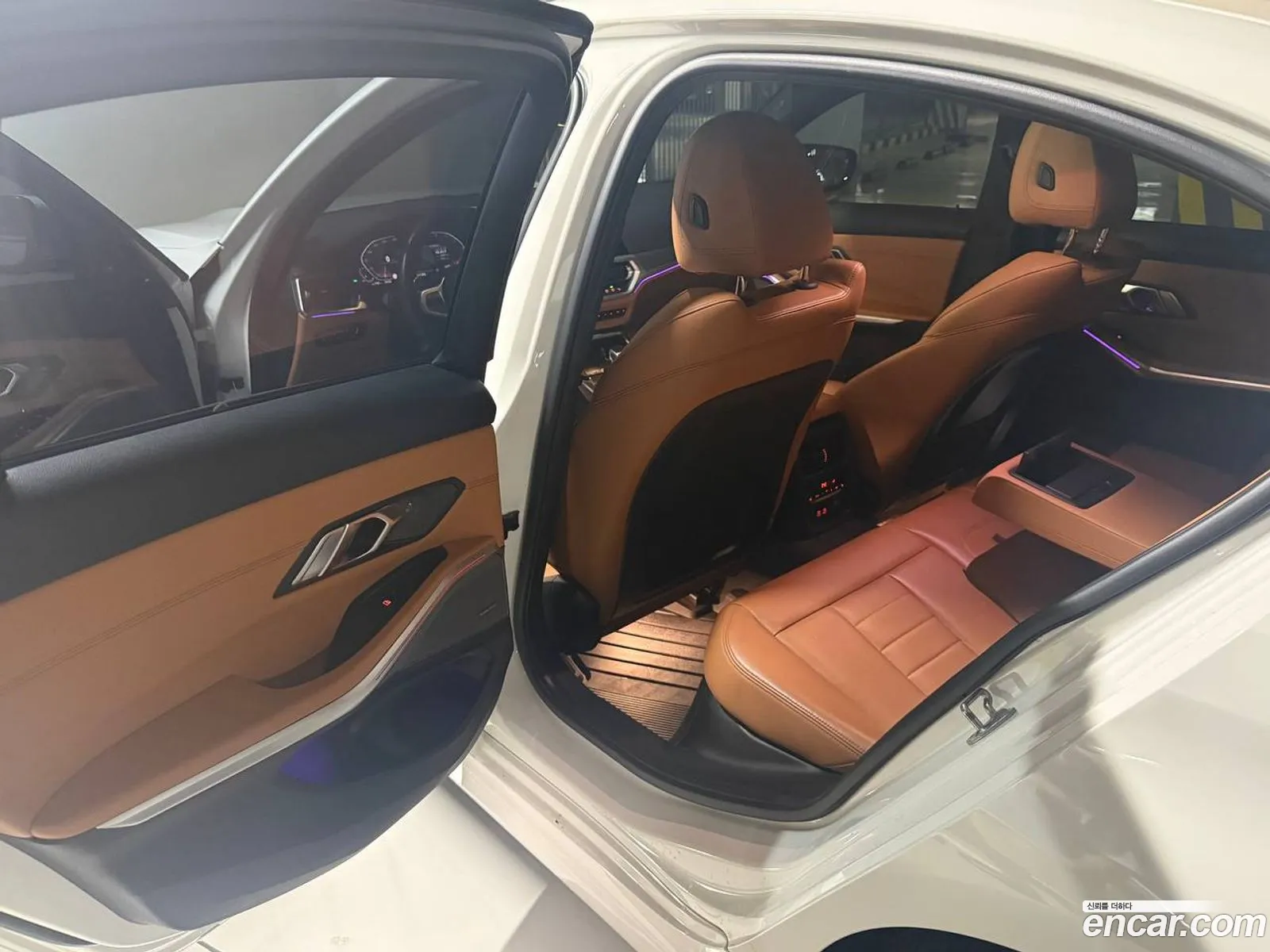 BMW 3 Series 2019 — 12