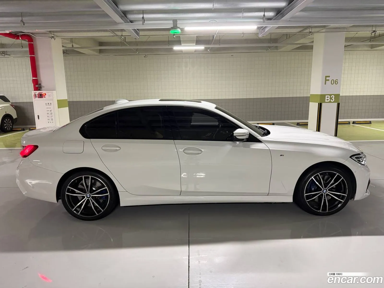 BMW 3 Series 2019 — 11