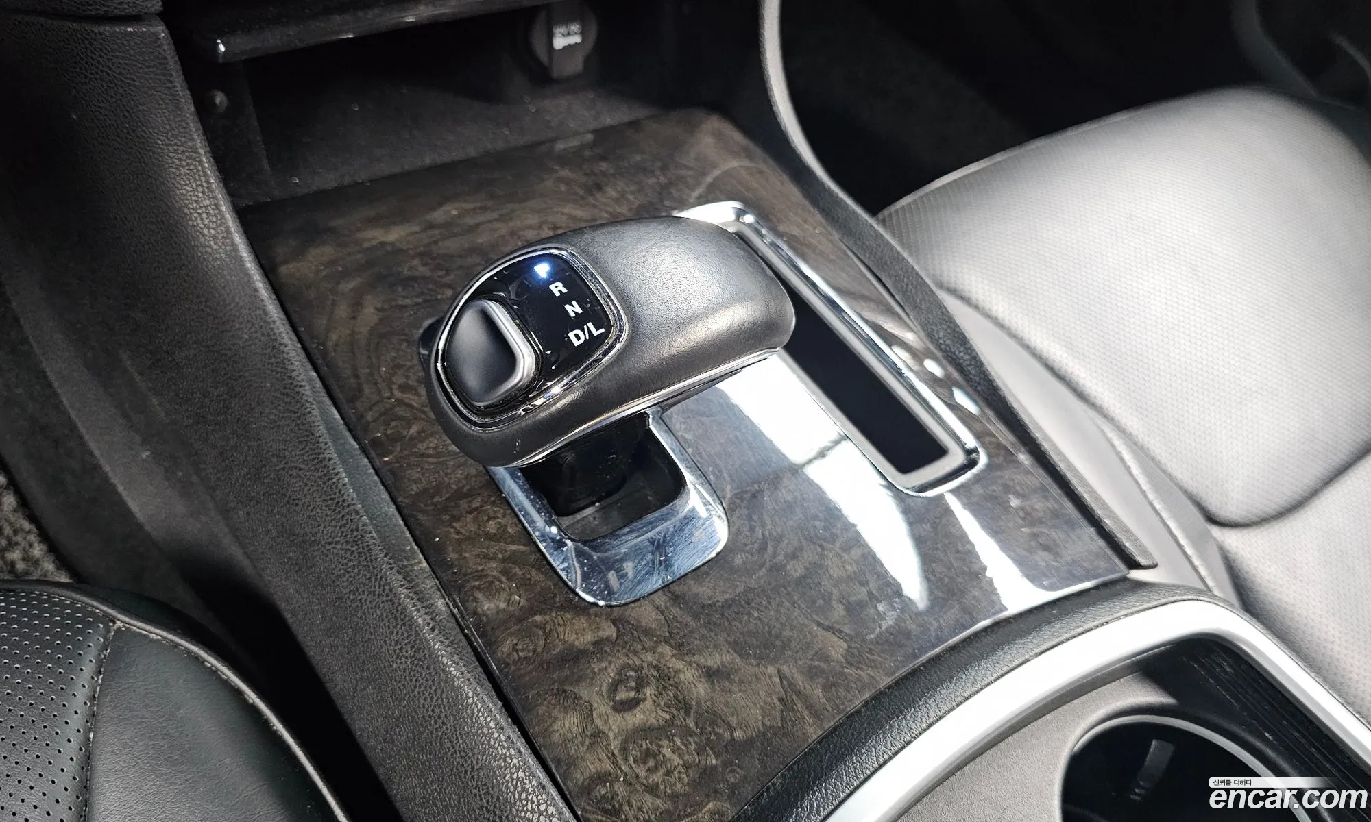 Chrysler 300C 2014 — 18