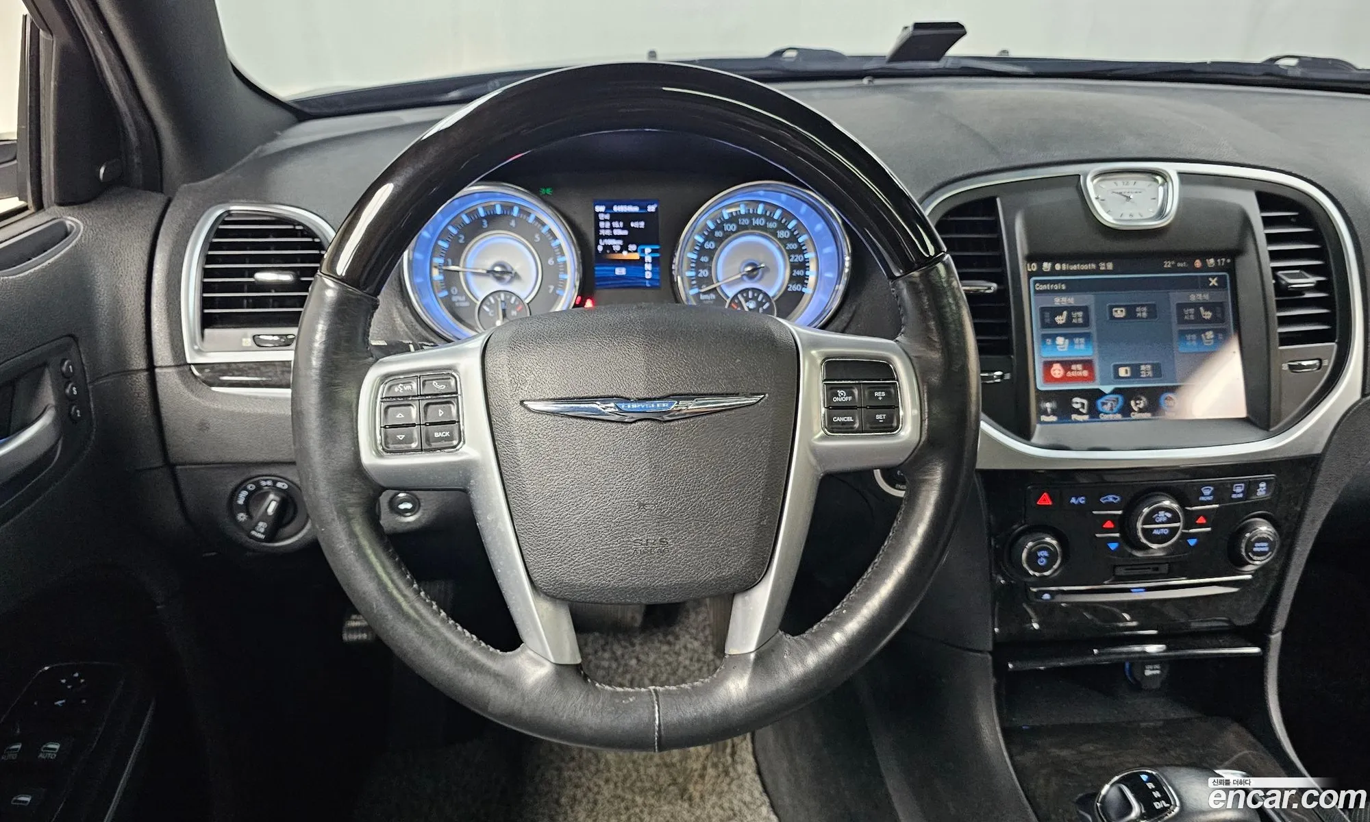 Chrysler 300C 2014 — 12