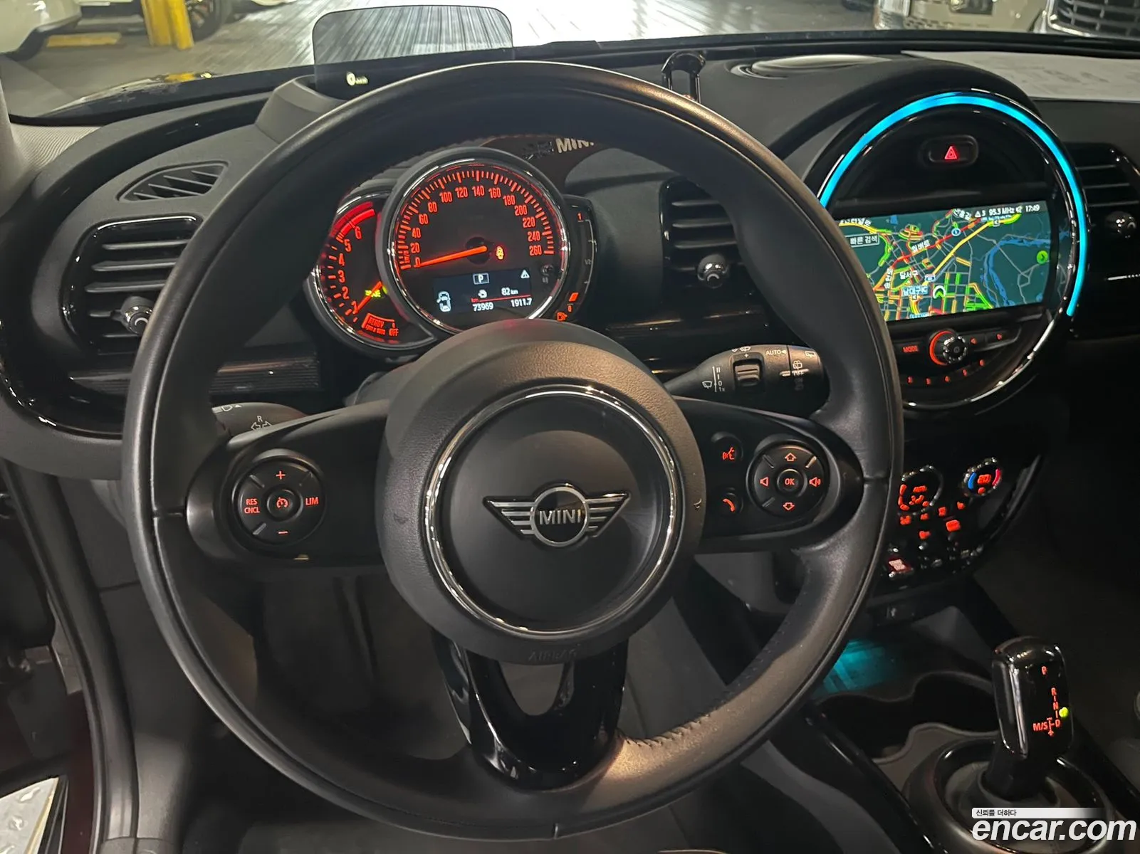 Mini Cooper D Clubman 2019 — 16