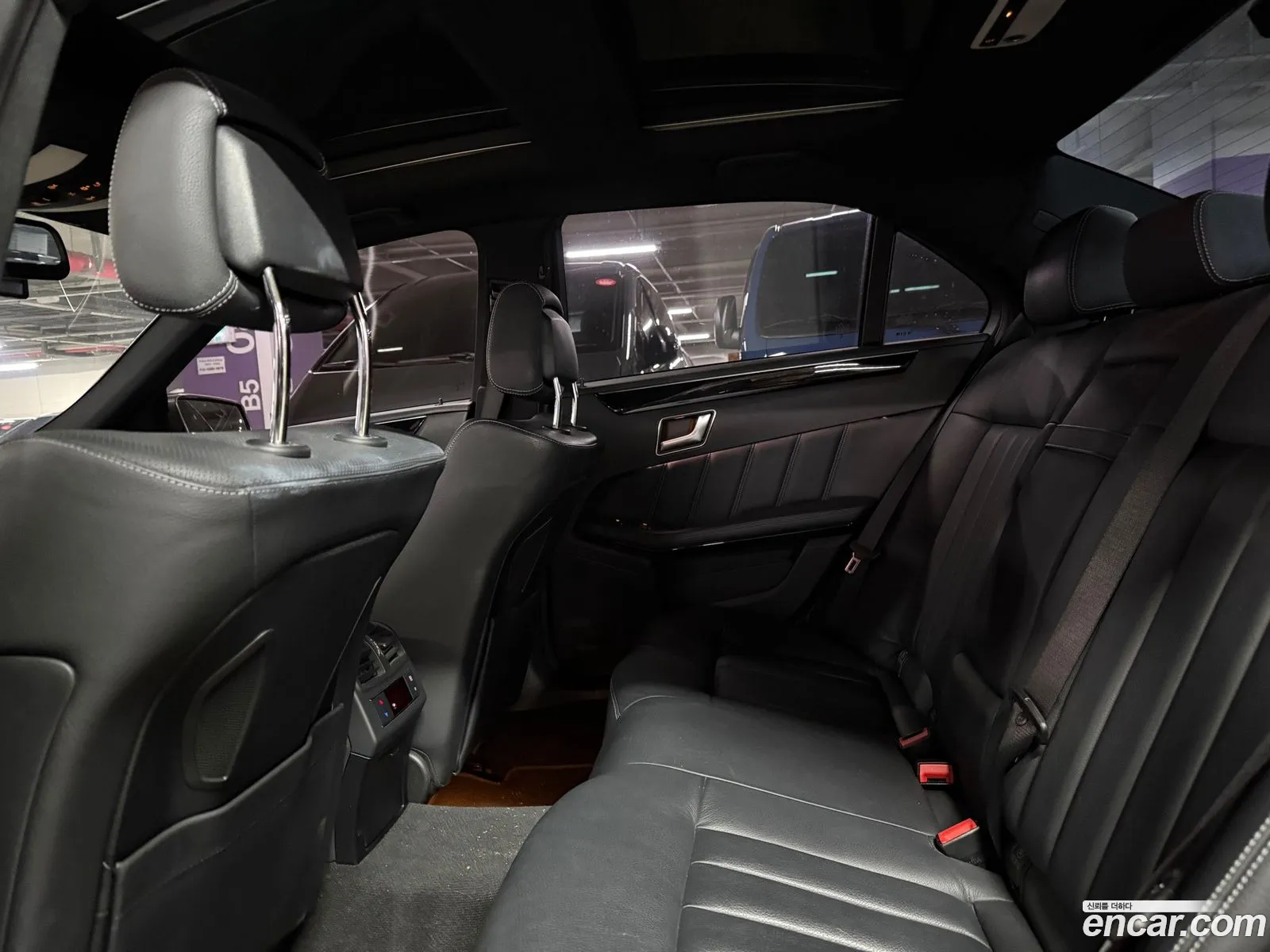 Mercedes-Benz E-Class W212 2015 — 10