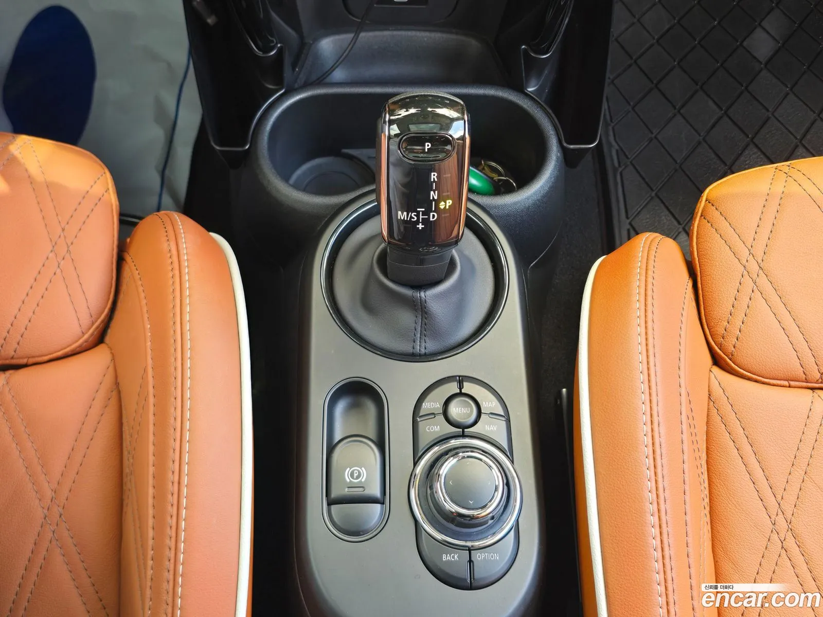 Mini Cooper S 2024 — 19