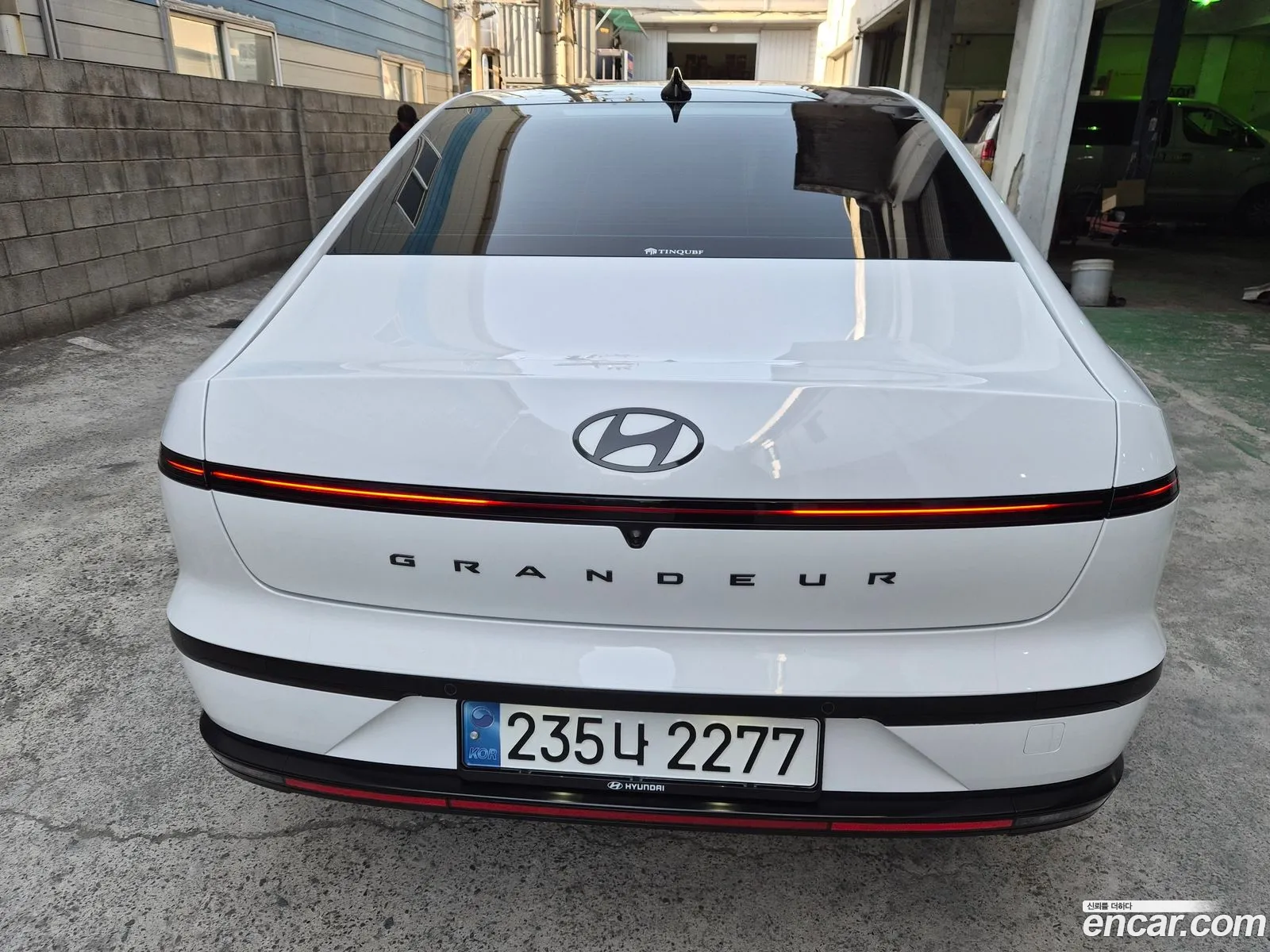 Hyundai Grandeur Hybrid 2025 — 16