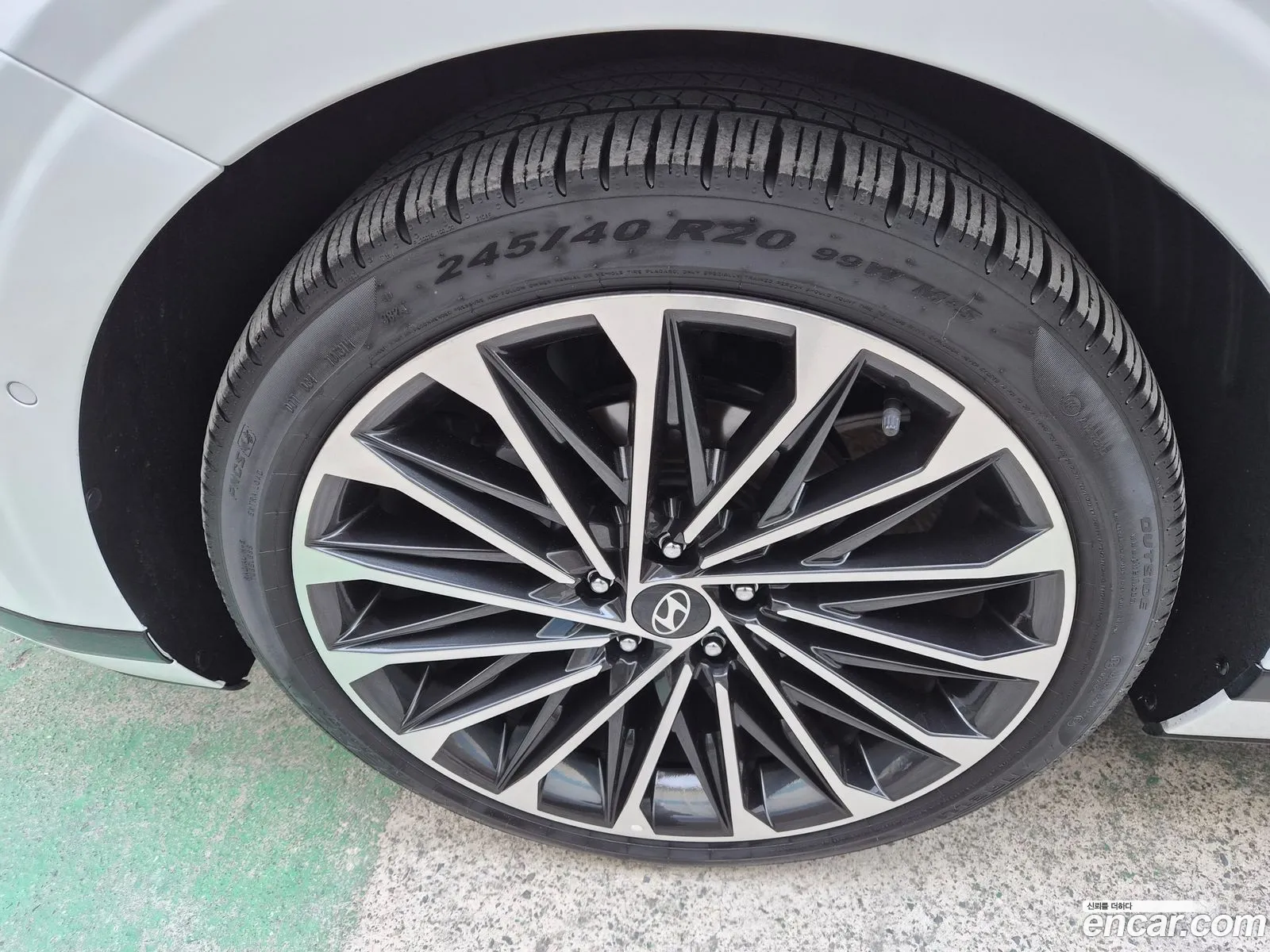 Hyundai Grandeur Hybrid 2025 — 2