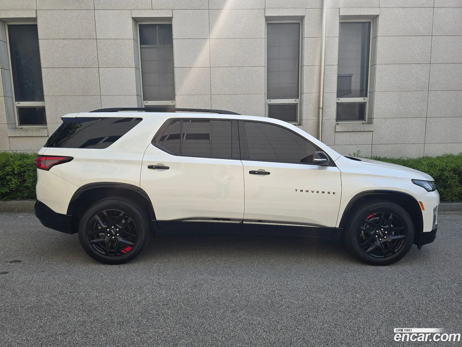 Chevrolet (GM Daewoo) Traverse 2022 — 17