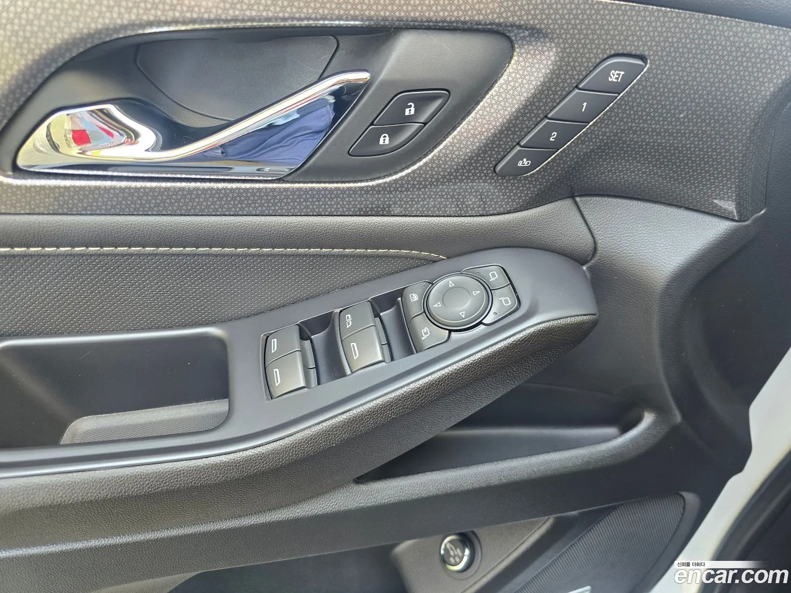 Chevrolet (GM Daewoo) Traverse 2022 — 15