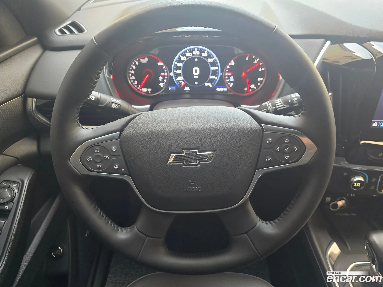 Chevrolet (GM Daewoo) Traverse 2022 — 12