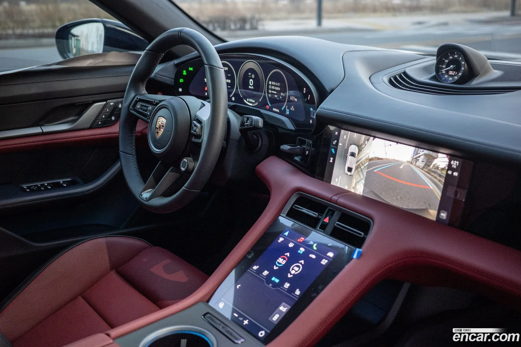 Porsche Taycan 2026 — 8
