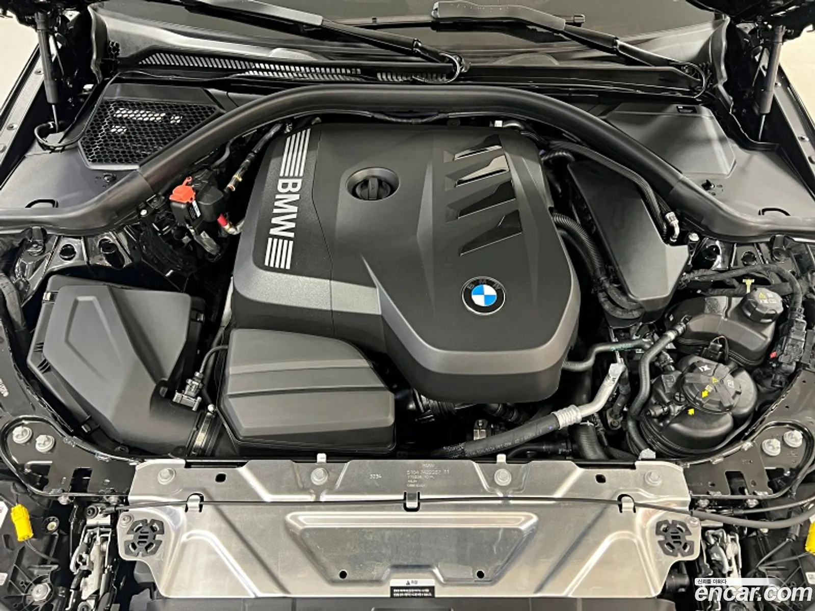 BMW 3 Series 2025 — 9