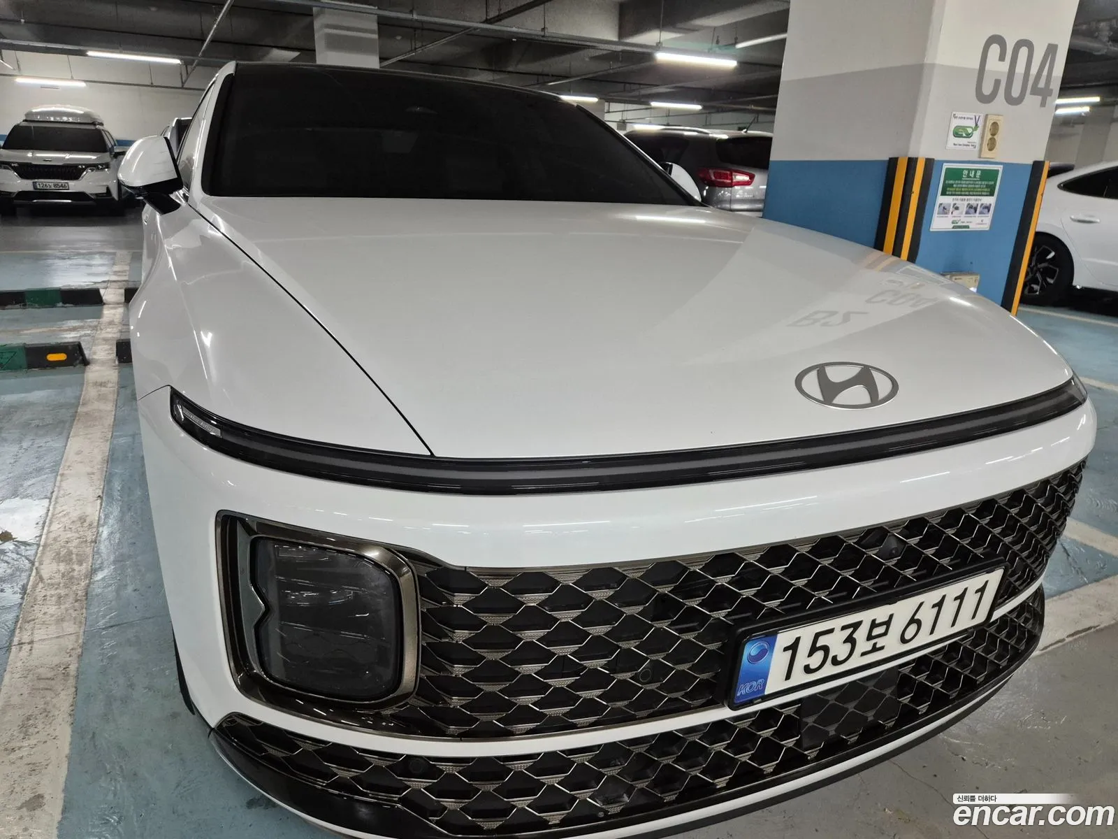 Hyundai Grandeur Hybrid 2023 — 12