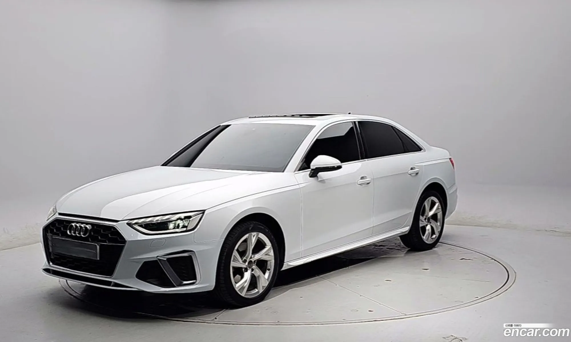 Audi A4 2021 — 4