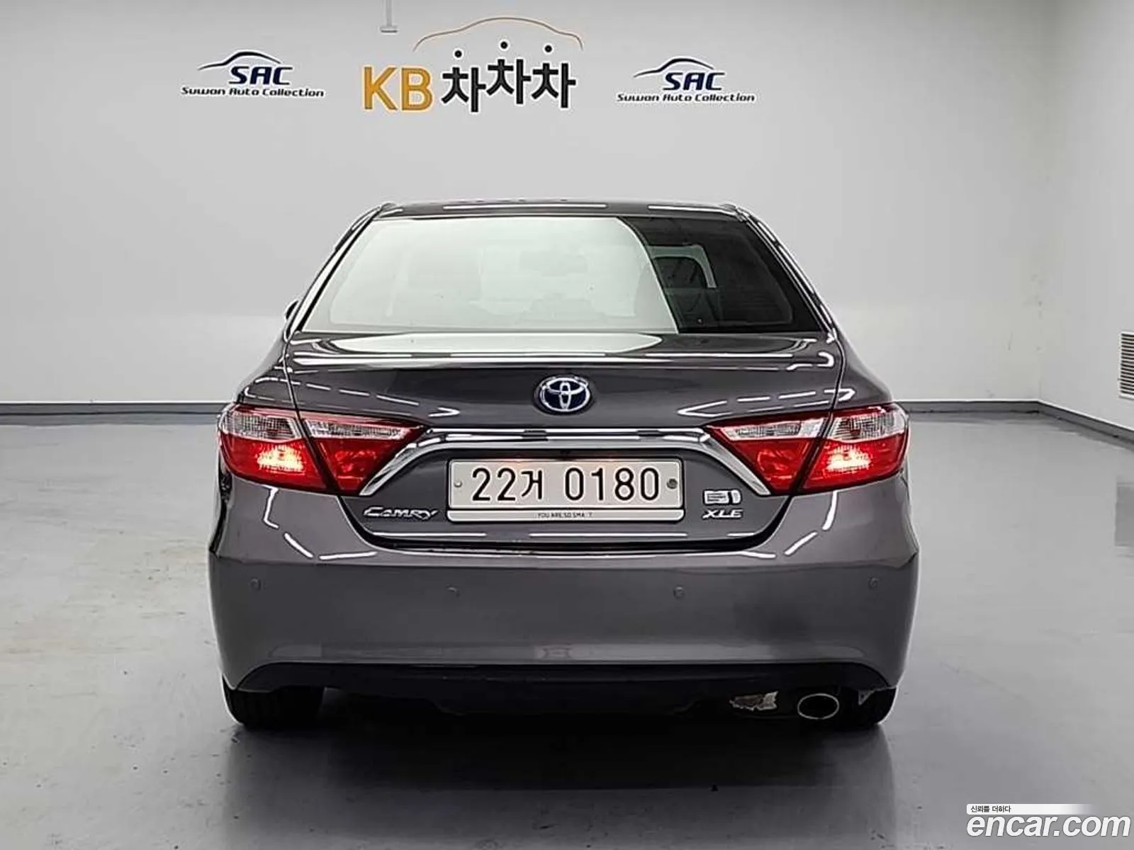 Toyota Camry 2016 — 10