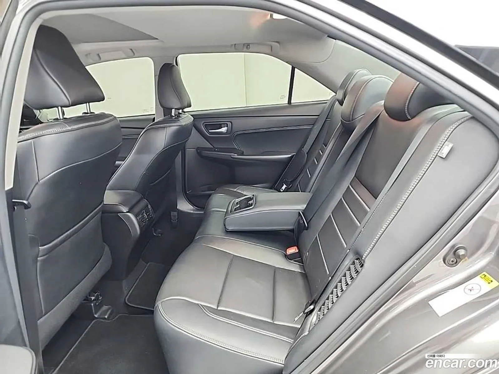 Toyota Camry 2016 — 13