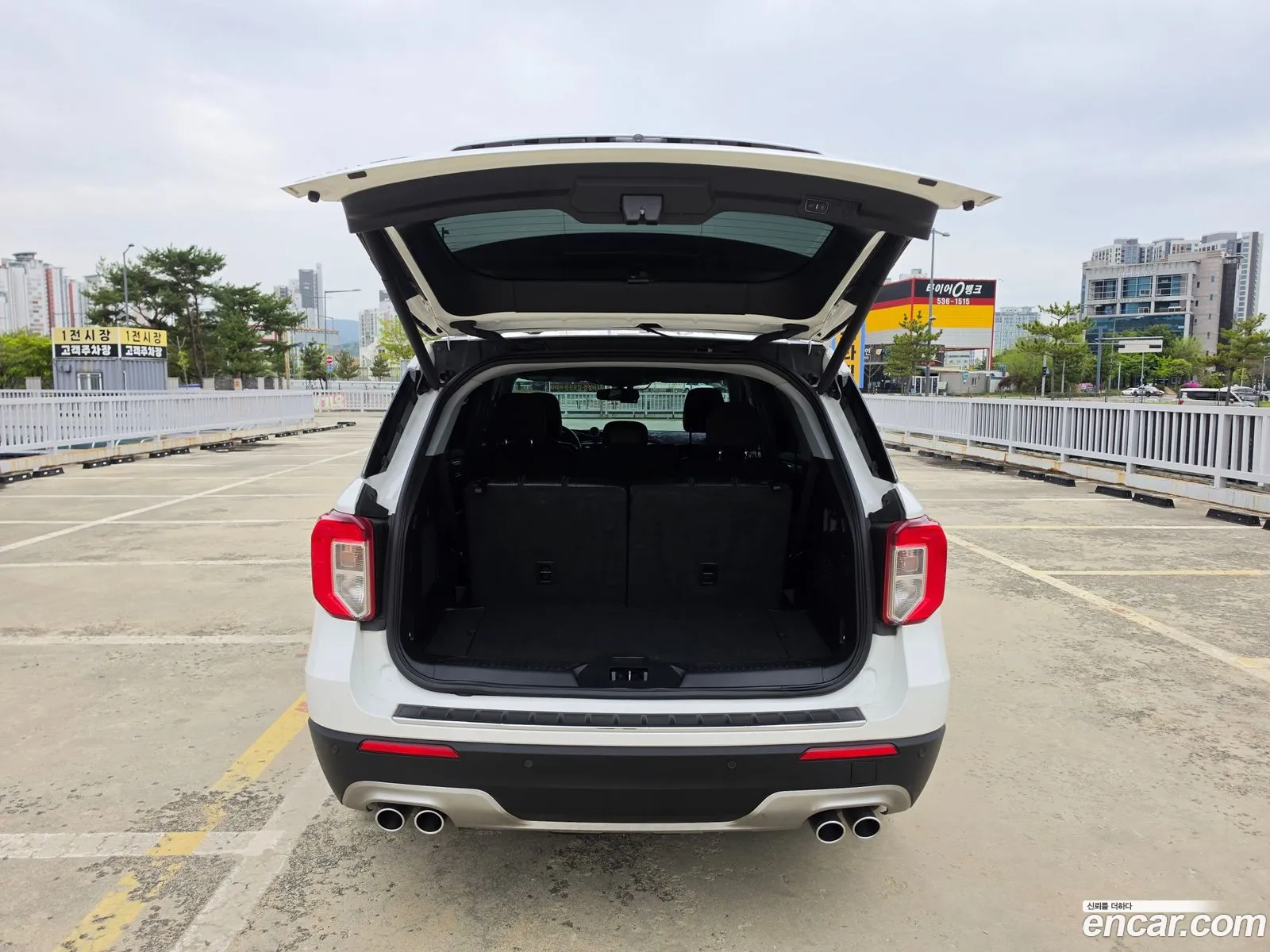 Ford Explorer 6th Gen 2021 — 8
