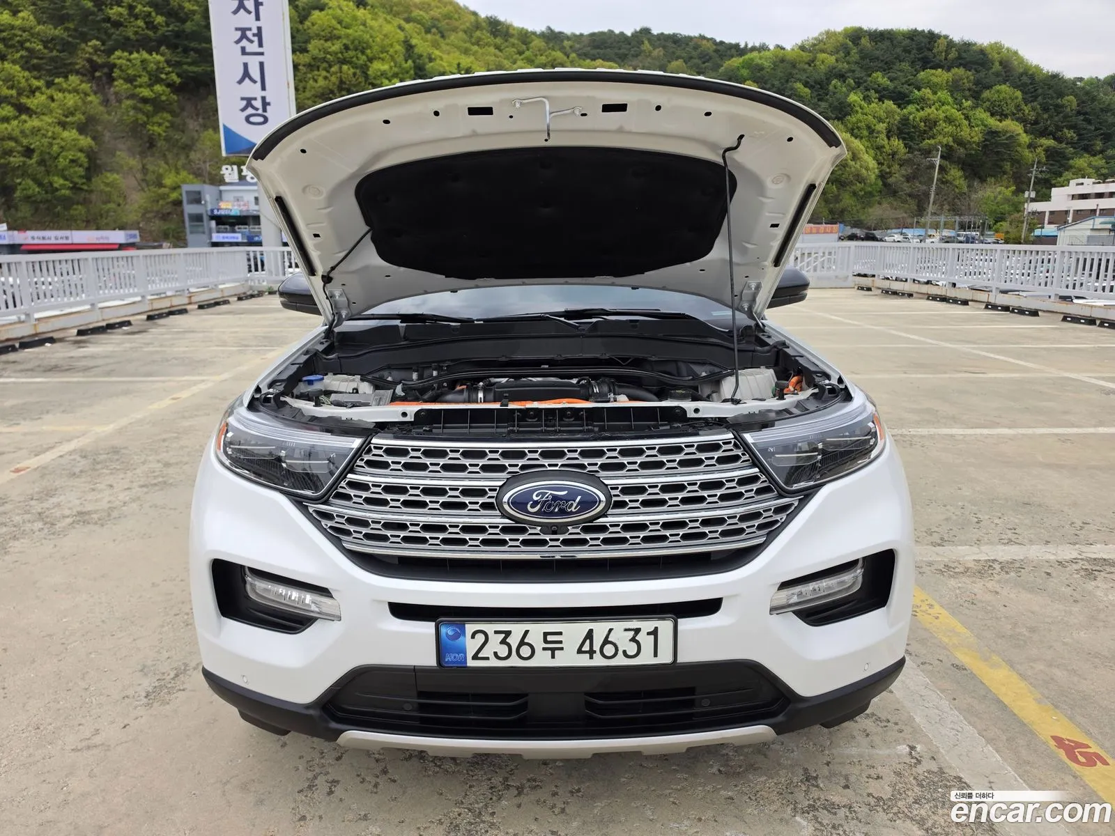 Ford Explorer 6th Gen 2021 — 11