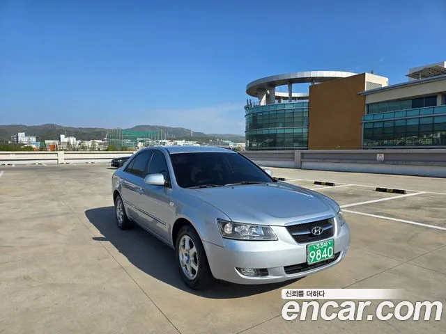Hyundai NF Sonata