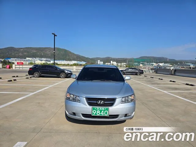 Hyundai NF Sonata