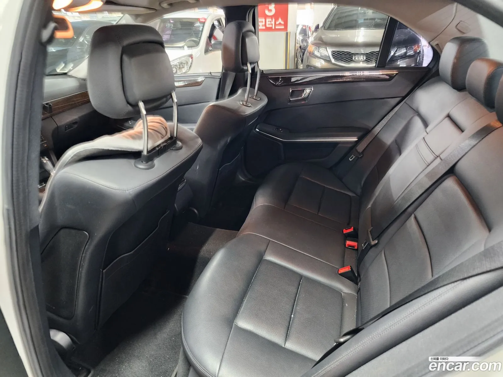 Mercedes-Benz E-Class W212 2011 — 7