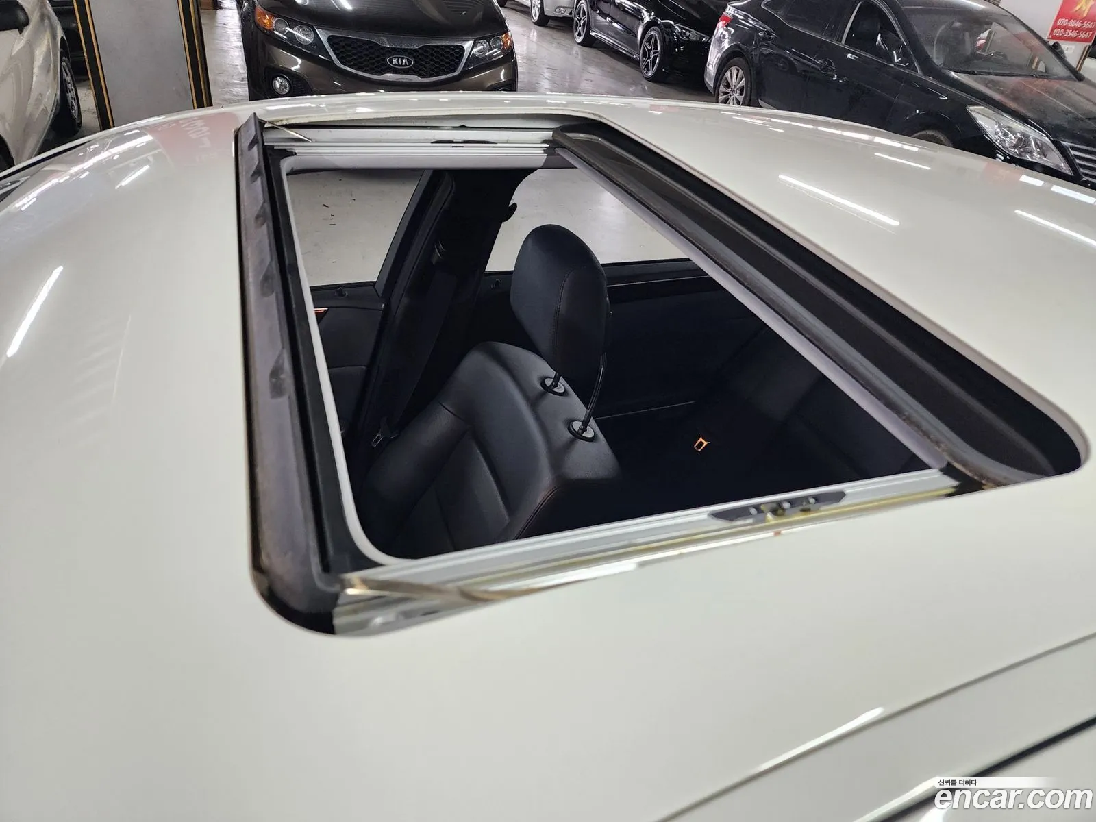Mercedes-Benz E-Class W212 2011 — 12