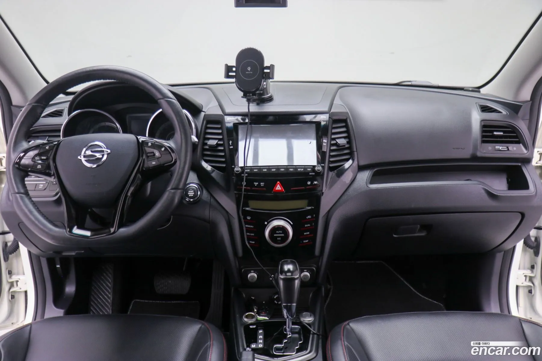 KG Mobility (SsangYong) Tivoli Air 2017 — 4