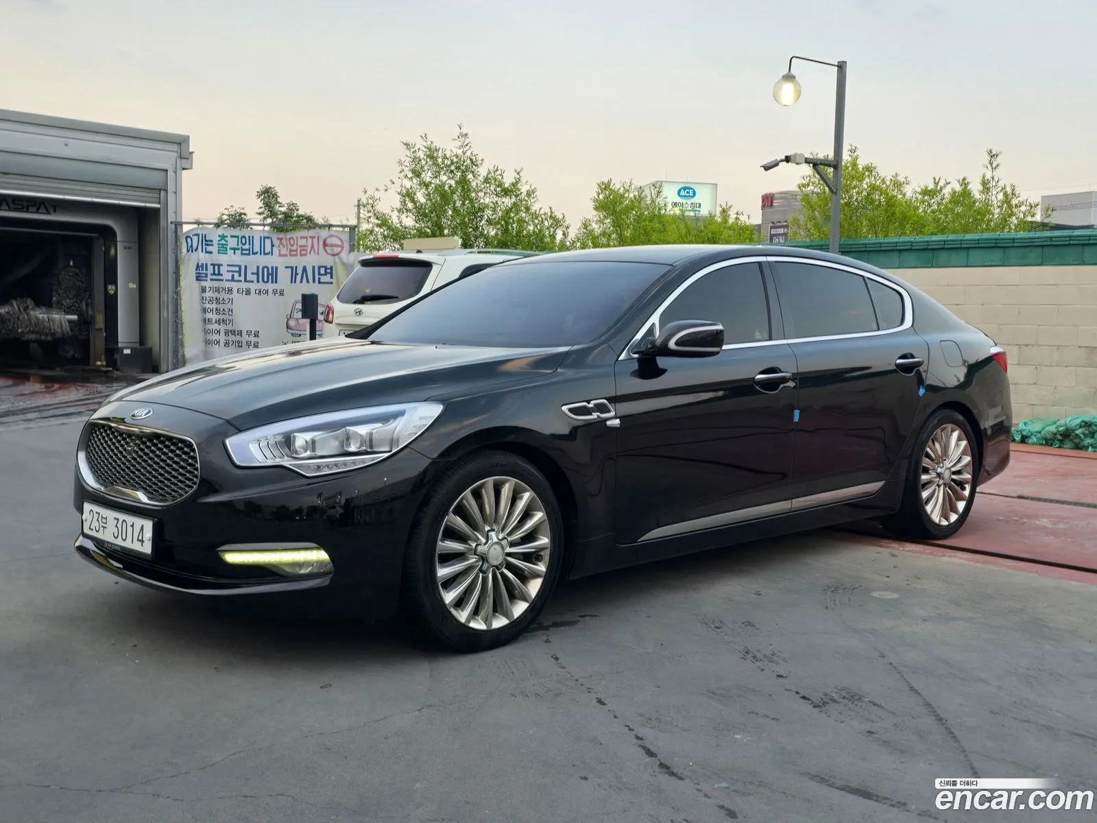 Kia K9 2014 — 17