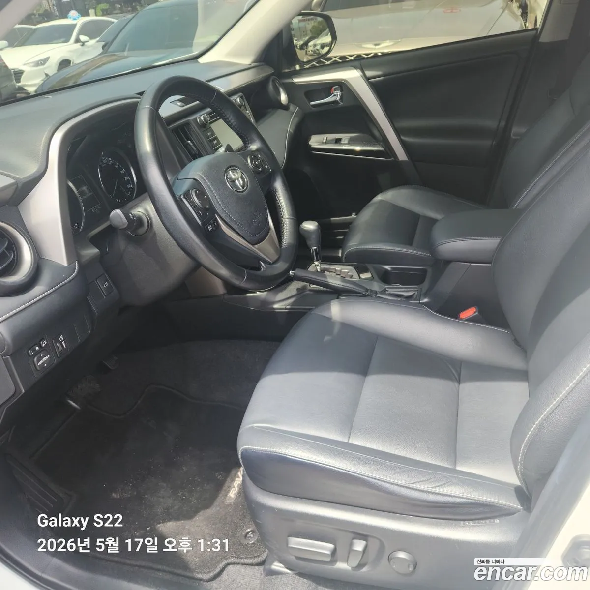 Toyota RAV4 2017 — 14