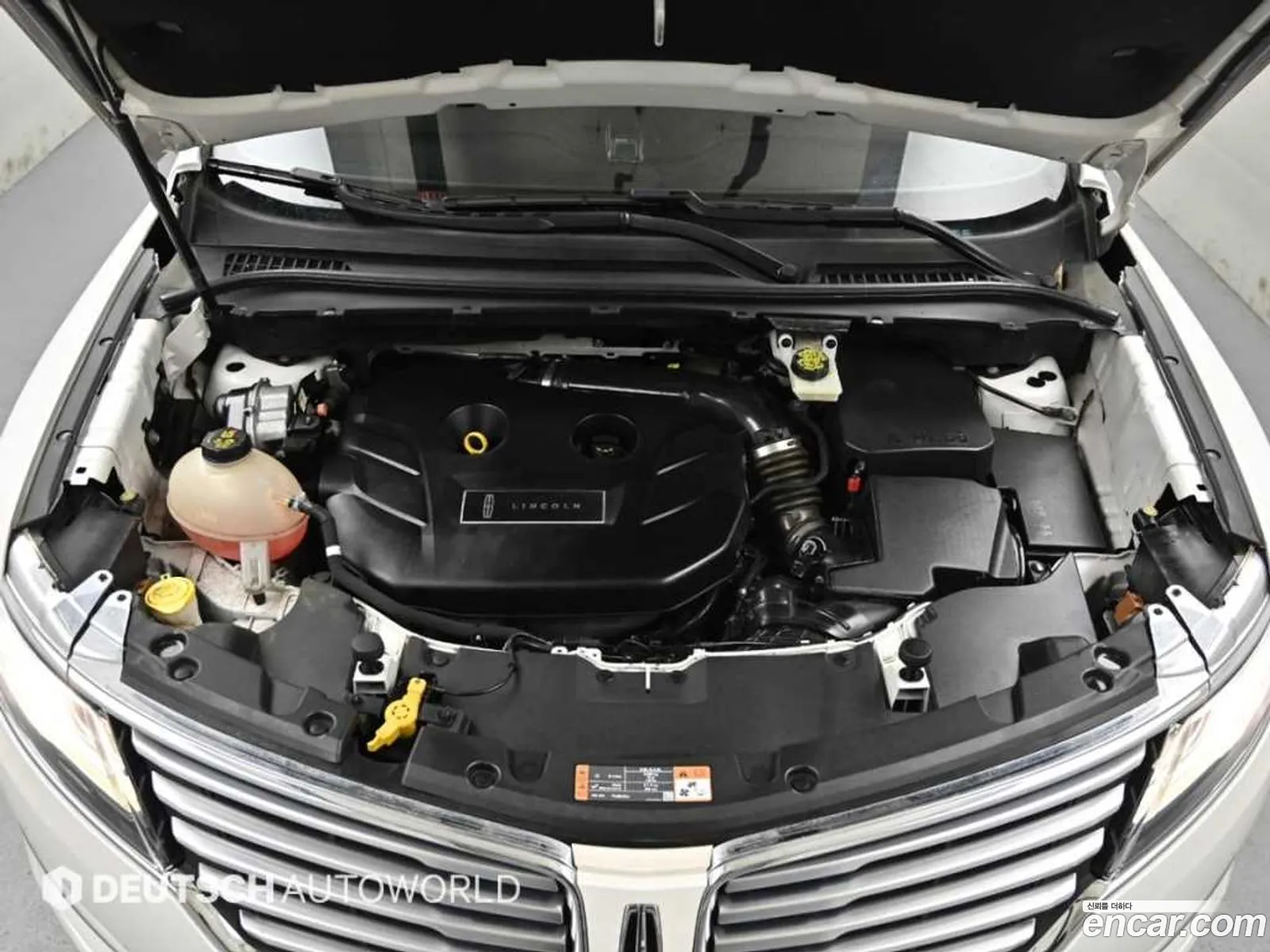 Lincoln MKC 2017 — 15