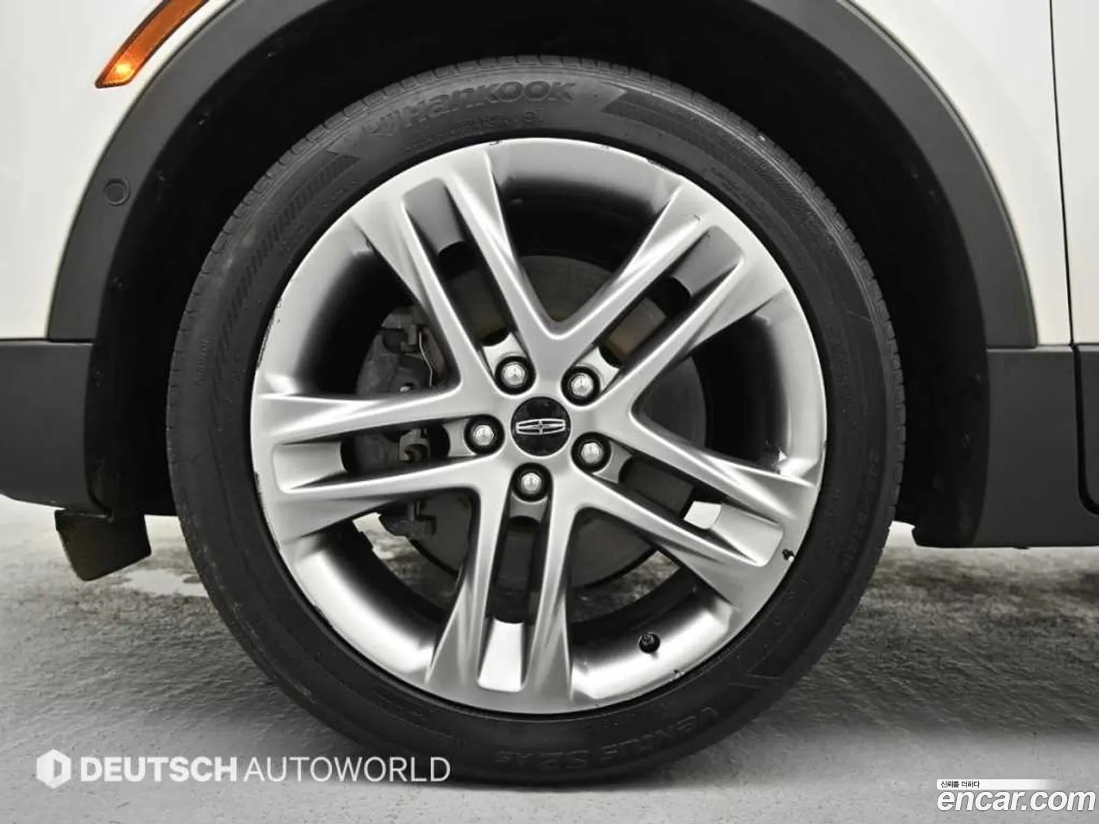 Lincoln MKC 2017 — 16