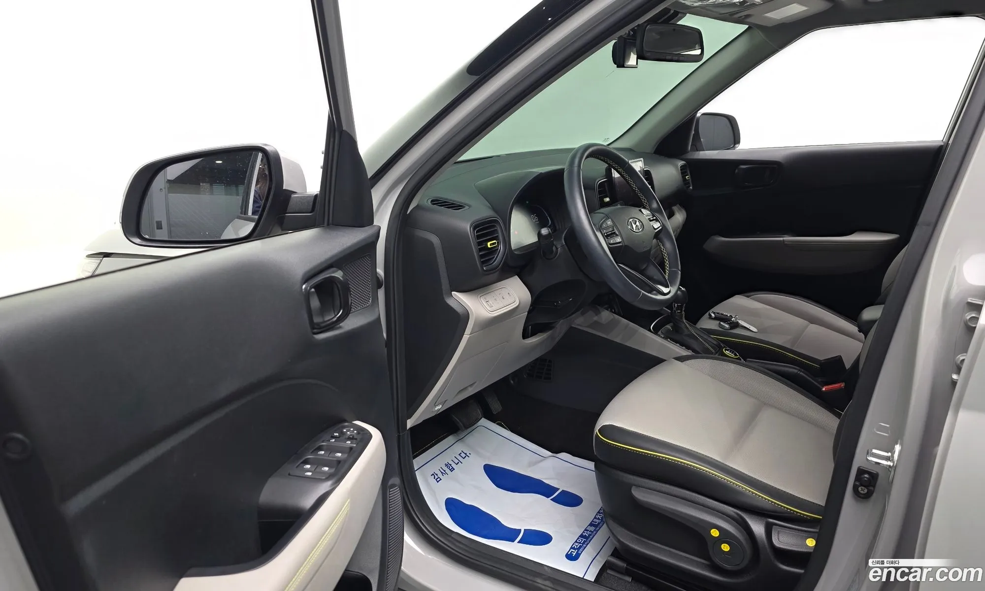 Hyundai Venue 2024 — 28