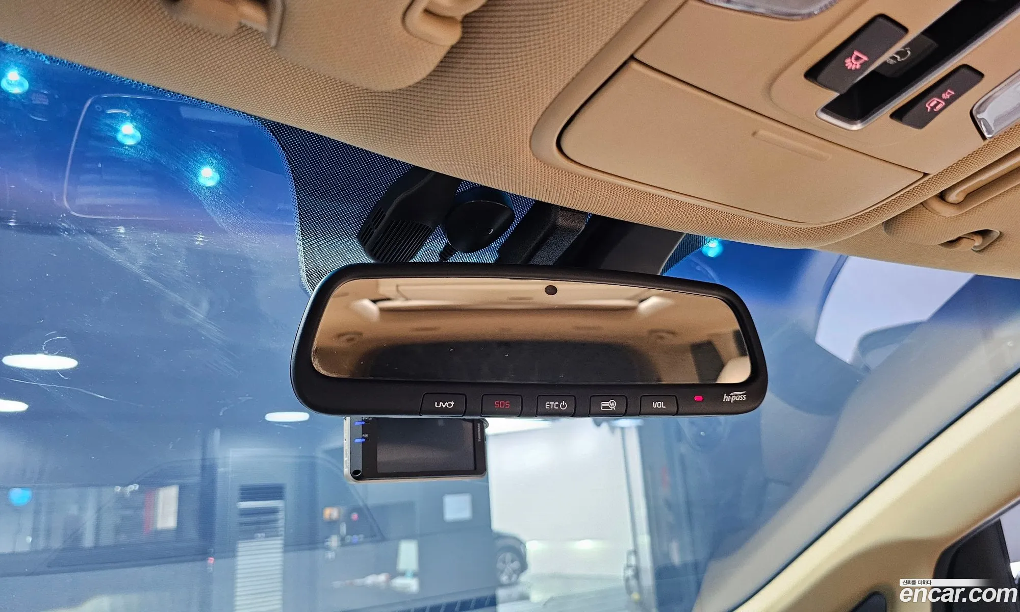 Kia Carnival 2018 KNAME81ABKS474423 — 12