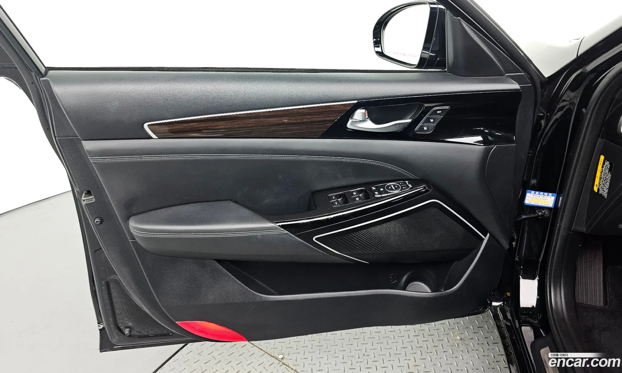 Kia K7 2019 — 14