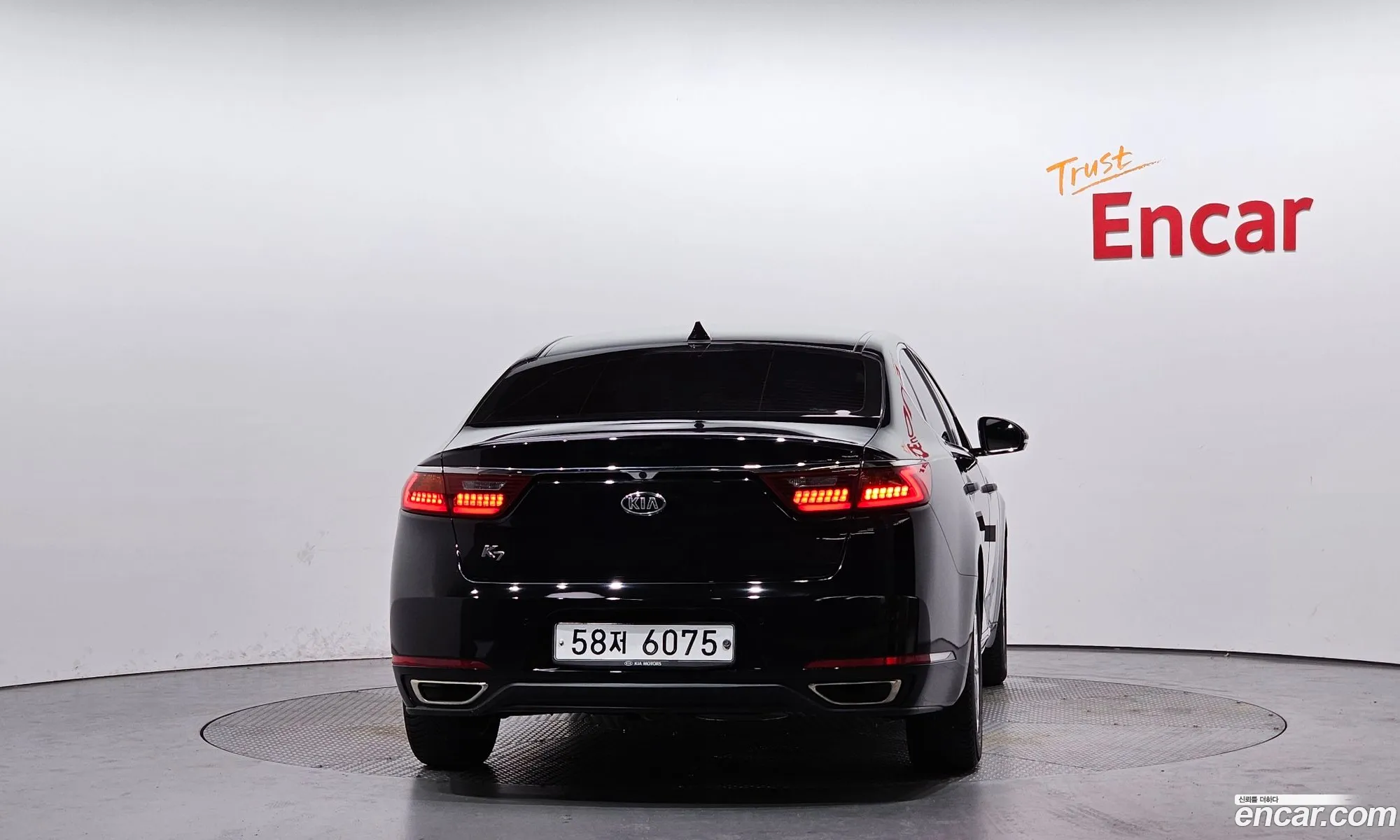 Kia K7 2019 — 9