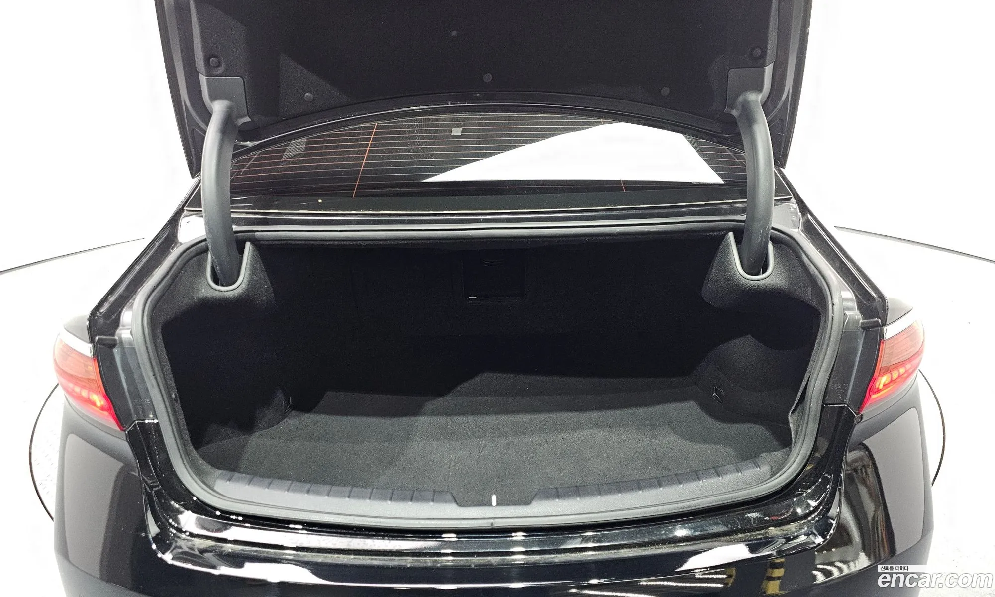 Kia K7 2019 — 11