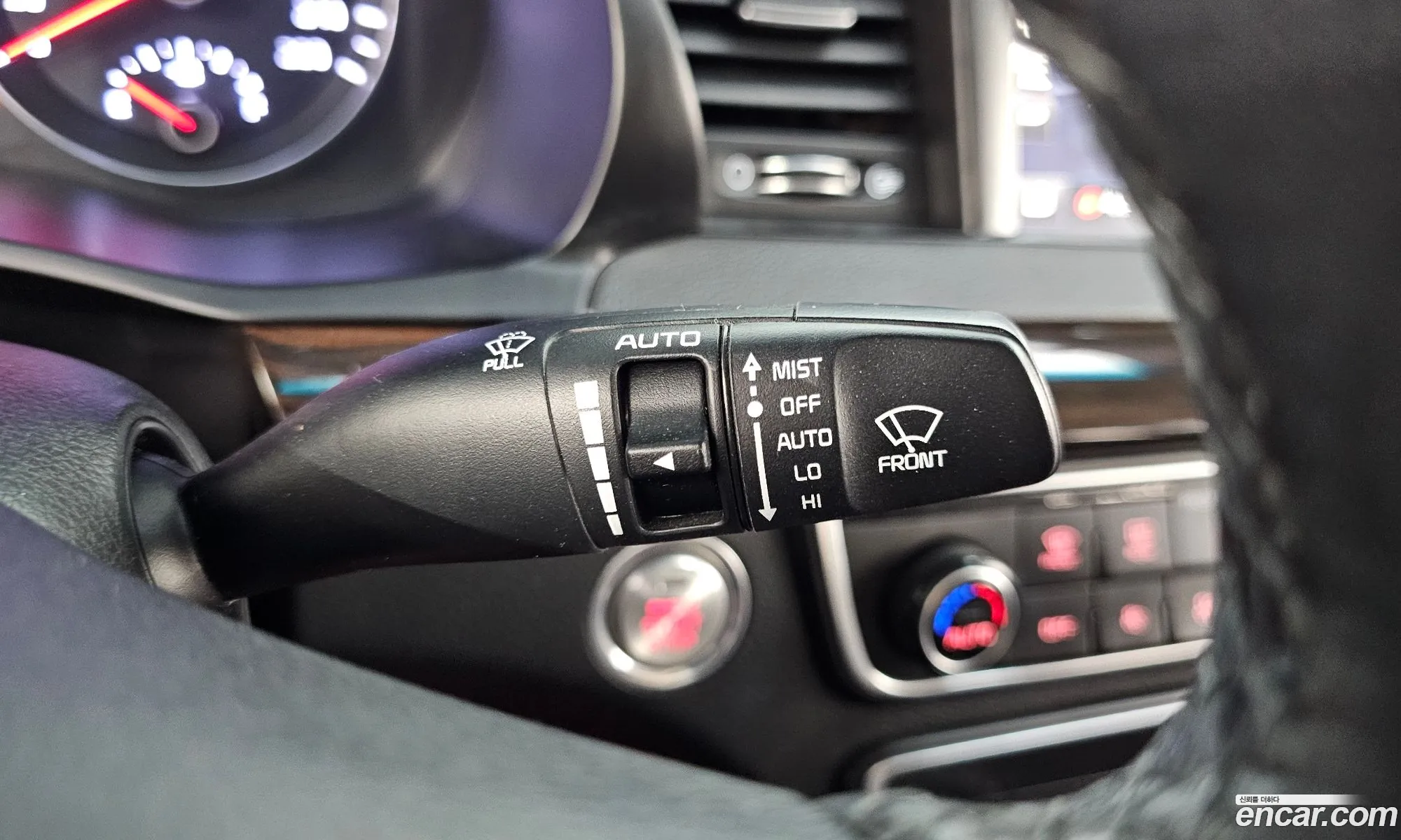 Kia K7 2019 — 23