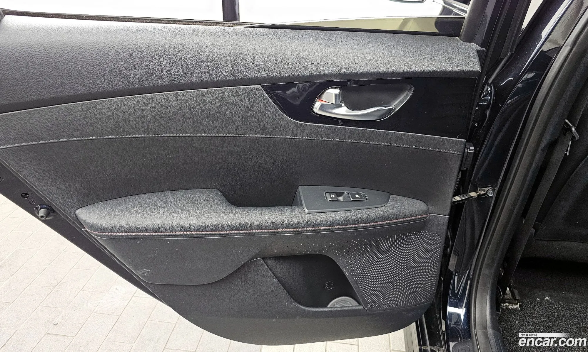Kia K3 2018 — 18