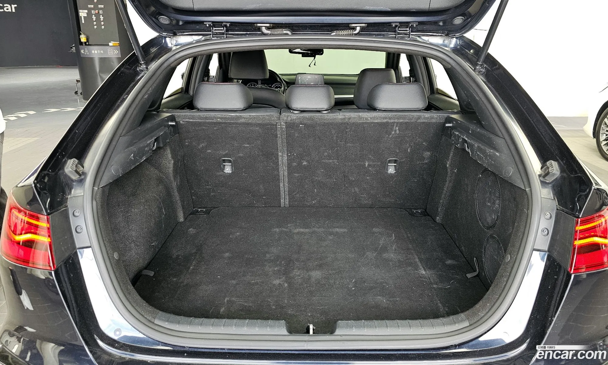 Kia K3 2018 — 12