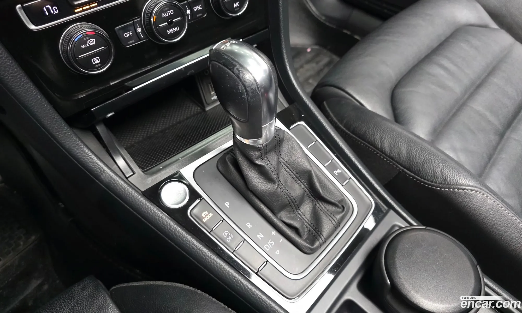 Volkswagen Golf 7th Gen 2015 — 17