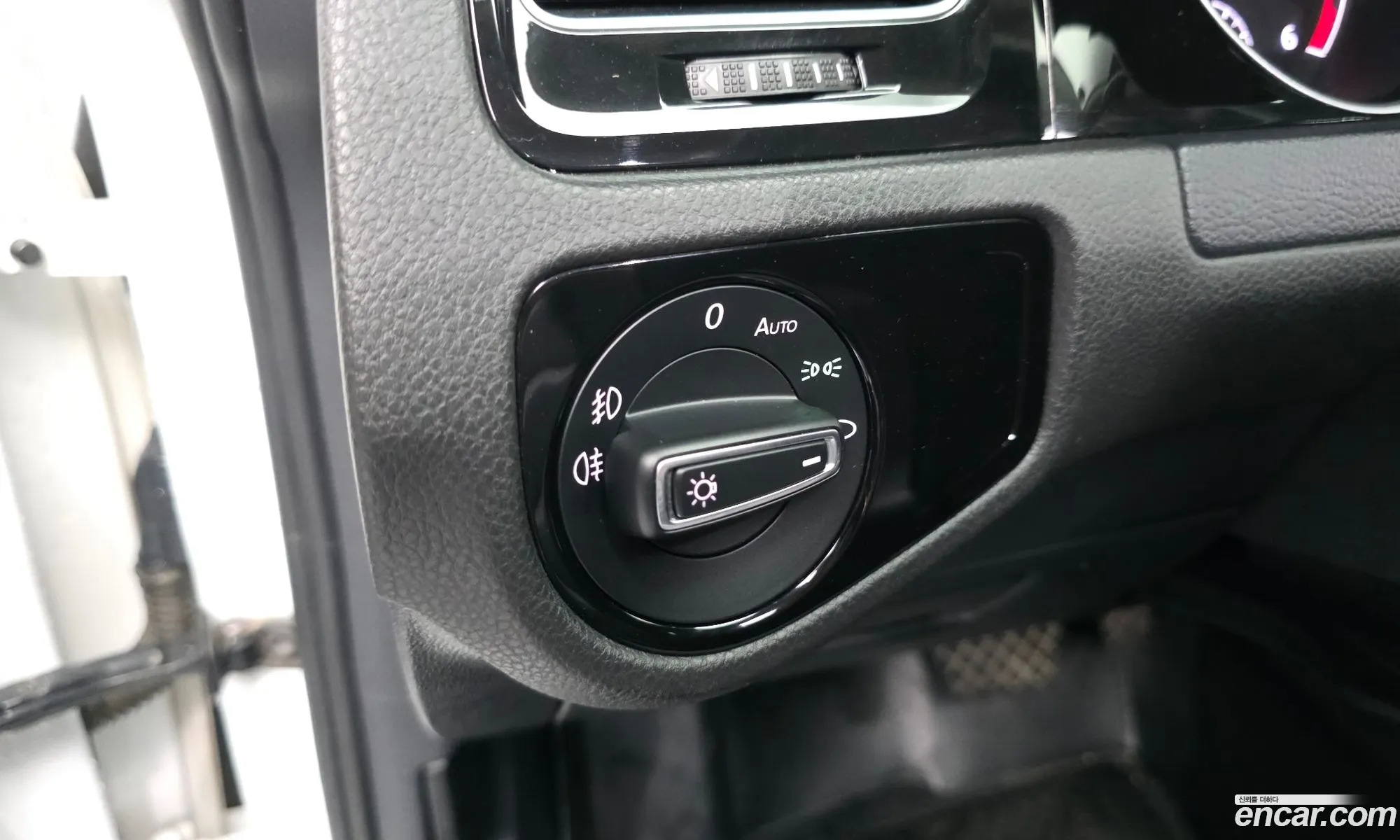 Volkswagen Golf 7th Gen 2015 — 9