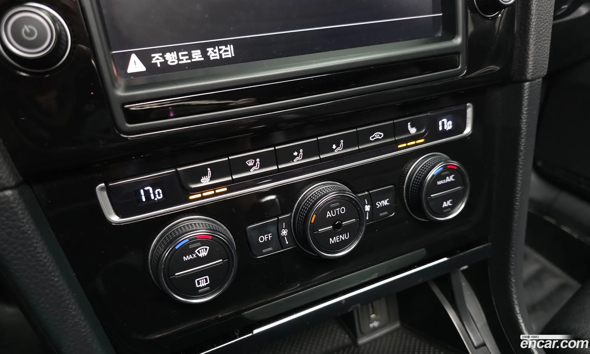 Volkswagen Golf 7th Gen 2015 — 4