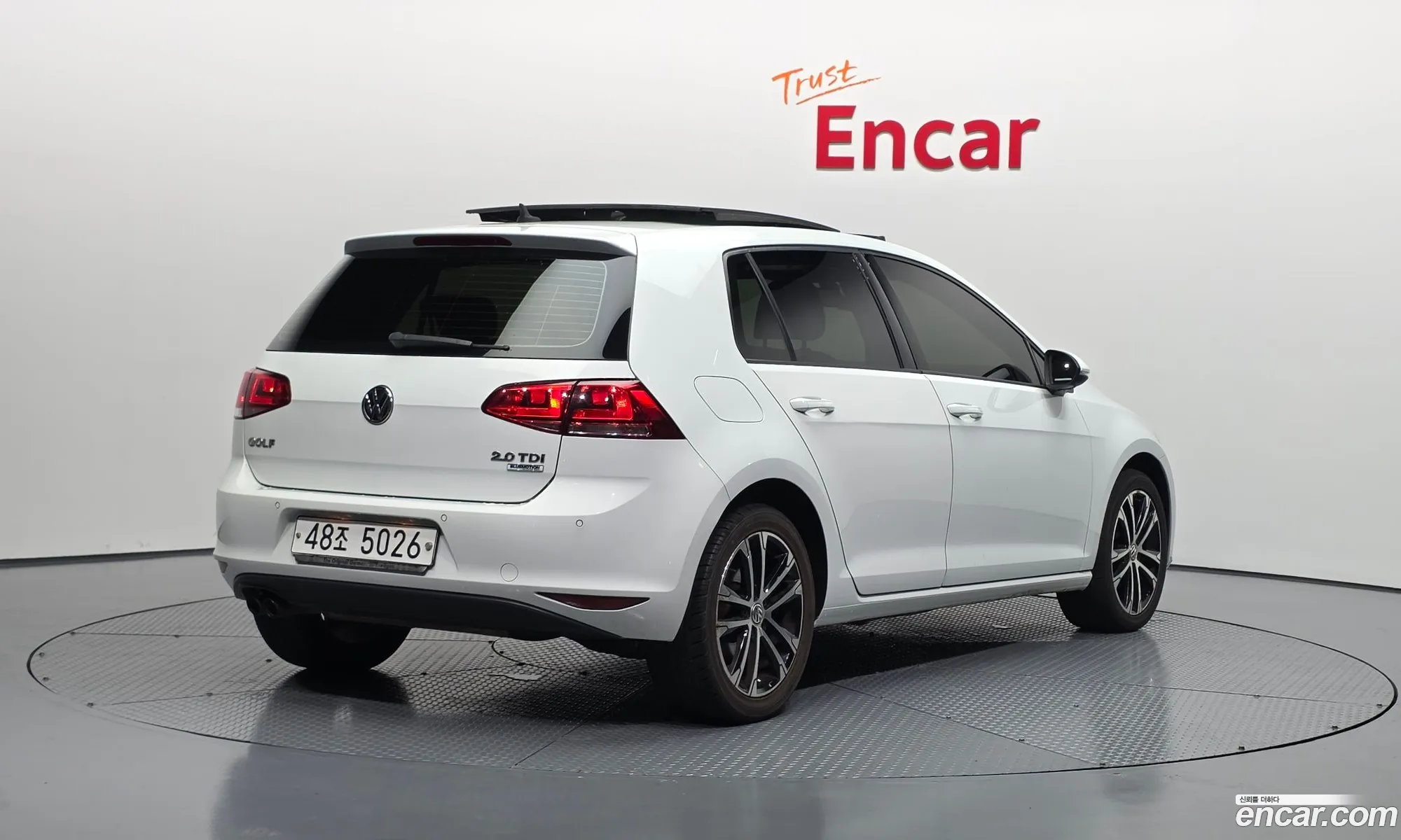 Volkswagen Golf 7th Gen 2015 — 16