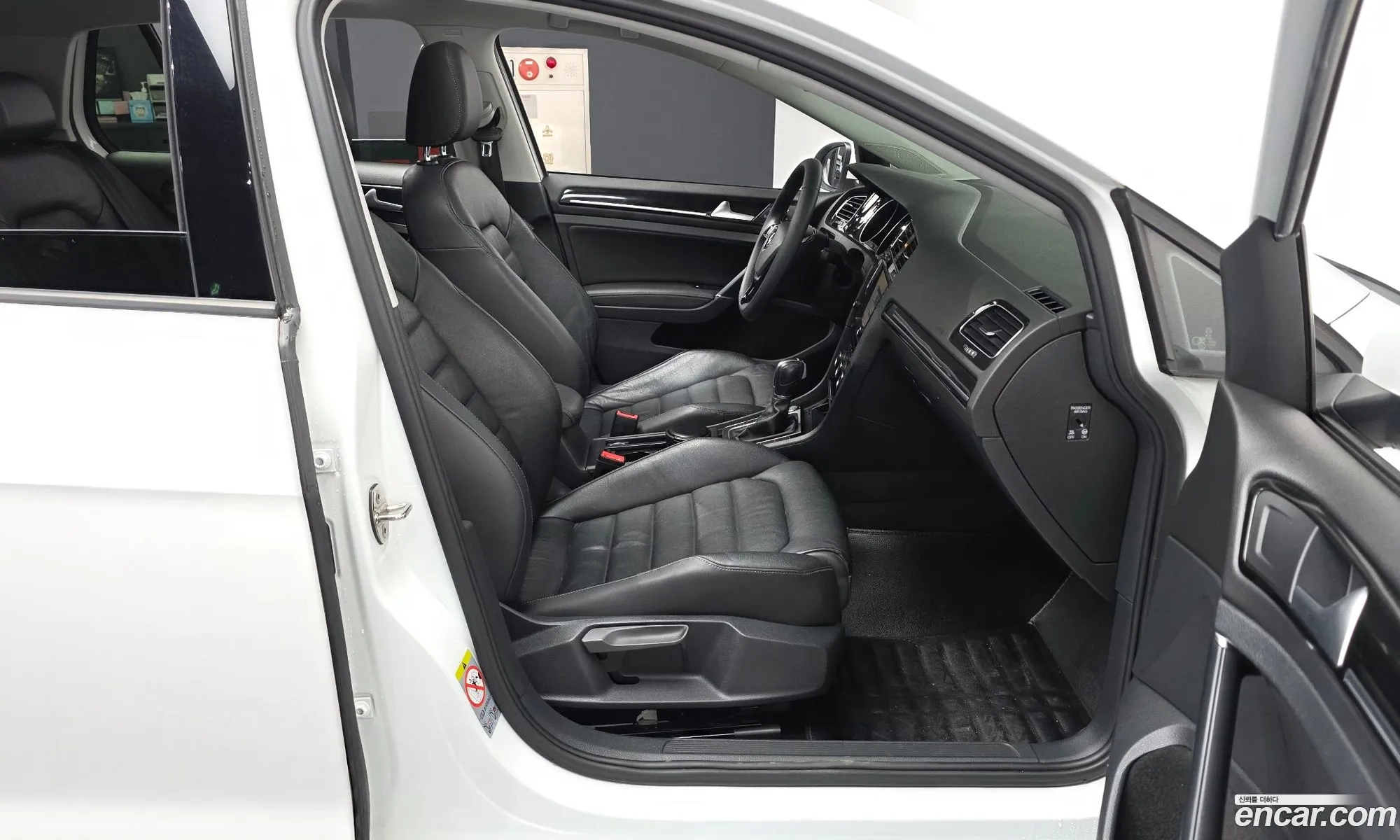 Volkswagen Golf 7th Gen 2015 — 15