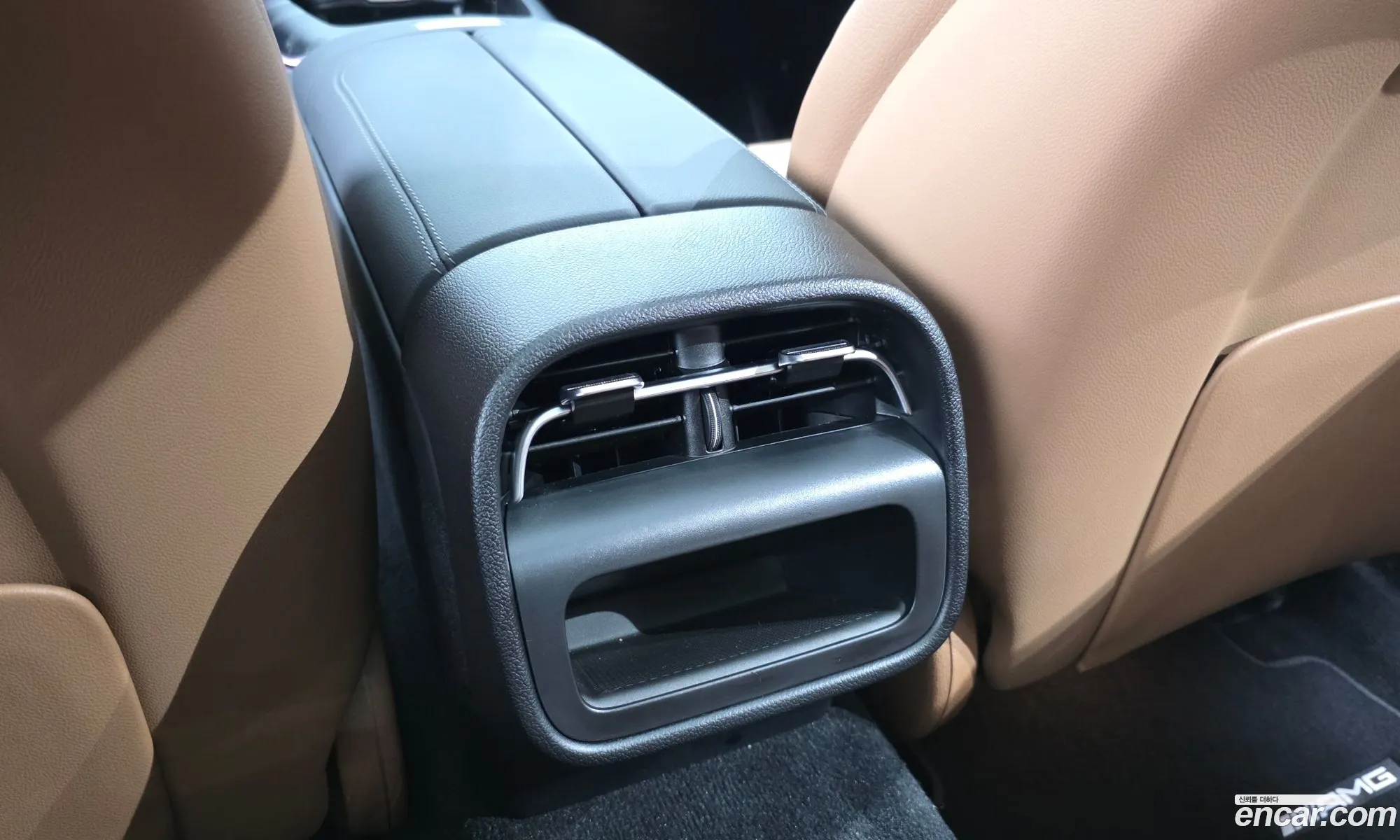 Mercedes-Benz E-Class W214 2025 — 14